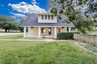 121 N Maple St, Buhler, KS 67522