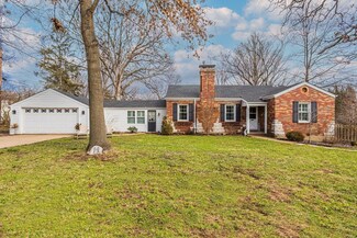 14 Woodhaven Rd, Saint Louis, MO 63119