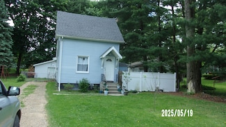 823 21st St, Jackson, MI 49203