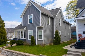 415 Liberty St, Petoskey, MI 49770