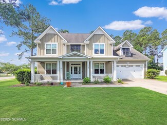 141 Saltwater Landing Dr, Hampstead, NC 28443