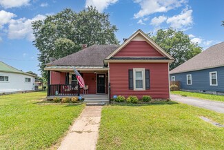108 W 10th St, Chickamauga, GA 30707