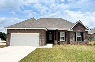 2711 Louis Cir, Crestview, FL 32536