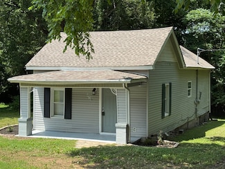 418 W 3rd St, Columbia, TN 38401