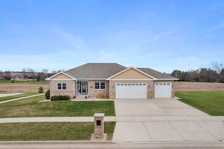 601 Rimrock Rd, Janesville, WI 53548