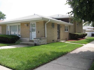 2761 W Seipp St, Chicago, IL 60652