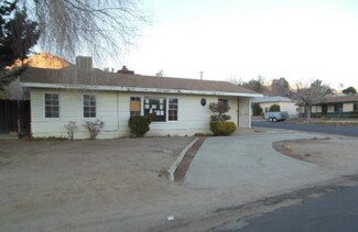 2 Sycamore Dr, Wofford Heights, CA 93285