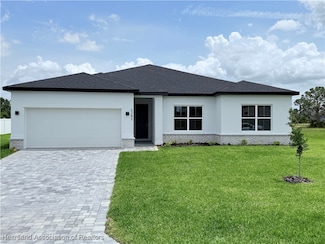 5285 Pebble Beach Dr, Sebring, FL 33872