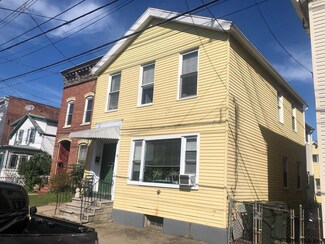 111 Hudson Ave, Troy, NY 12183