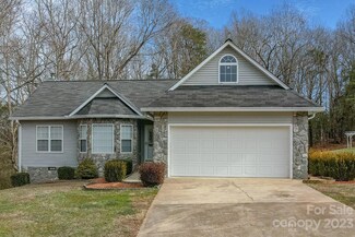 222 Meadowridge Dr, Taylorsville, NC 28681