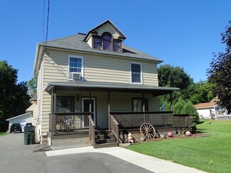 945 Water St, Prairie Du Sac, WI 53578