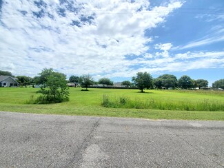 13913 Navaho St, Abbeville, LA 70510