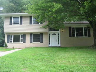 128 Fairlane Dr, Industry, PA 15052