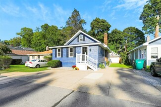 237 Beachgrove Dr, Erie, PA 16505
