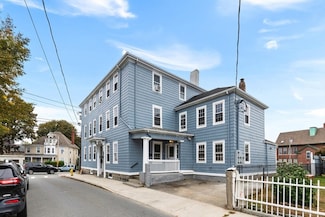 42 Middle St Unit 42, Gloucester, MA 01930