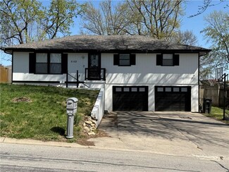 2103 N Leonard Rd, Saint Joseph, MO 64506
