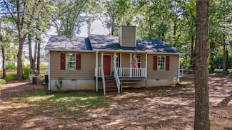 49 Ridgeway Dr, Danielsville, GA 30633