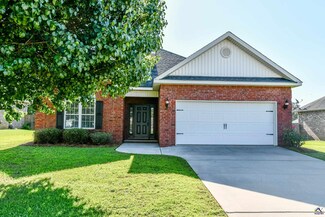 405 Green Island Rd, Bonaire, GA 31005