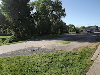 1104 S Odell Ave, Marshall, MO 65340