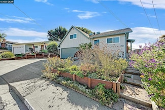 2543 Francis Dr, Pinole, CA 94564