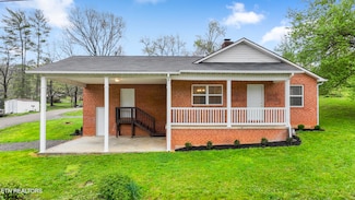108 Burke St, Pennington Gap, VA 24277