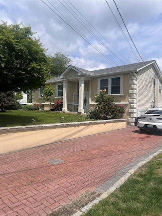 81 Irving Ave, Wyandanch, NY 11798