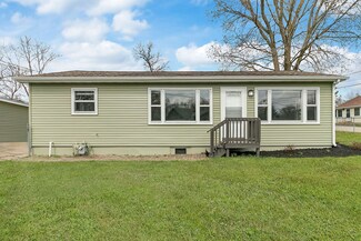 42329 N Willow St, Antioch, IL 60002