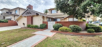 3042 Walker Lee Dr, Los Alamitos, CA 90720