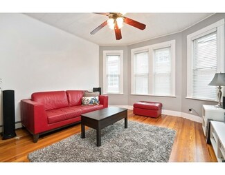 253 Washington St Unit 253, Cambridge, MA 02139