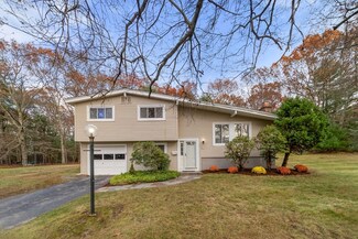 30 Hampton Rd, Sharon, MA 02067