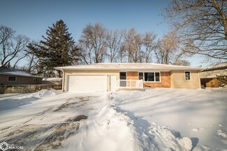 5 S 18th St, Clear Lake, IA 50428