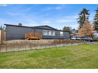 1206 W B Ave, La Center, WA 98629