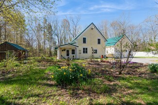 65 Waterhouse Rd, Dayton, ME 04005