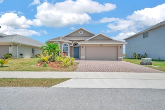 408 Seafoam Cir, Fort Pierce, FL 34945