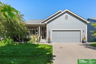 4972 N 165th St, Omaha, NE 68116