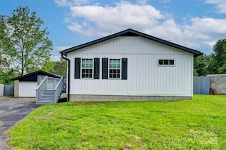 36 Eastover Dr, Asheville, NC 28806