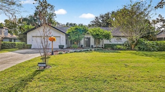 2835 Hammock Dr, Plant City, FL 33566