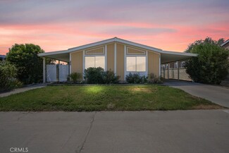 45465 25th St E Unit 121, Lancaster, CA 93535