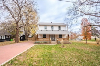 427 Pine St, Wellsville, KS 66092