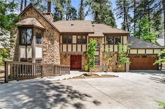 407 Giant Oak Cir, Lake Arrowhead, CA 92352