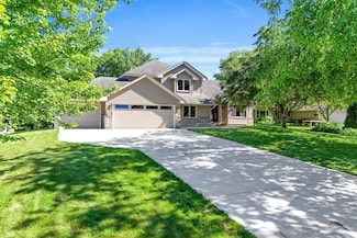 12401 94th Ave N, Maple Grove, MN 55369