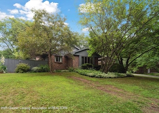 3708 David Ln, Lansing, MI 48911
