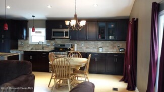 24 Deer Way, Manalapan, NJ 07726