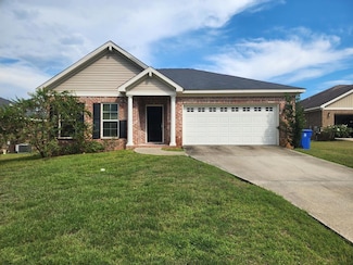107 Hattiesburg Ct, Dothan, AL 36301