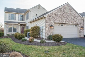 2433 Zell Ct, Hummelstown, PA 17036