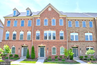 13762 Senea Dr, Gainesville, VA 20155