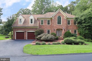 9404 Meadow Crossing Way, Fairfax Station, VA 22039