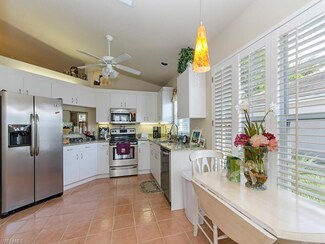 3775 Fieldstone Blvd Unit 14-106, Naples, FL 34109
