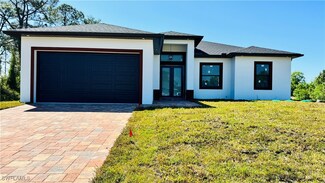 4207 2nd St SW, Lehigh Acres, FL 33976
