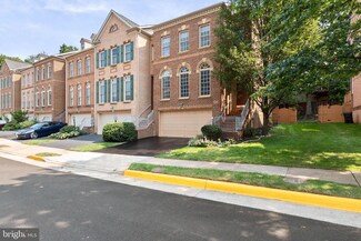 12477 Rose Path Cir, Fairfax, VA 22033